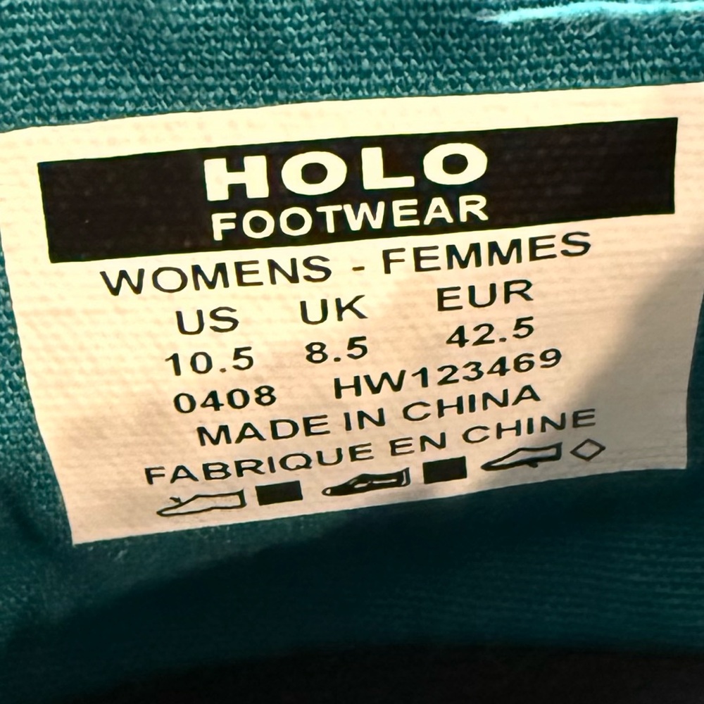 HOLO Athena Moc Women’s Size 10.5 Athletic Shoes - Picture 8 of 8